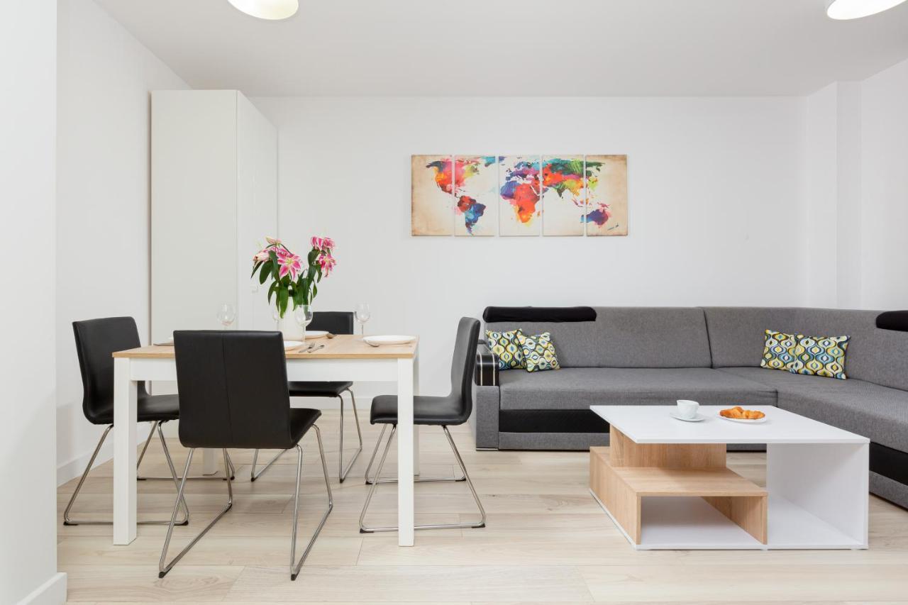 ורשה City Center Apartments Hoza By Noclegi Renters מראה חיצוני תמונה