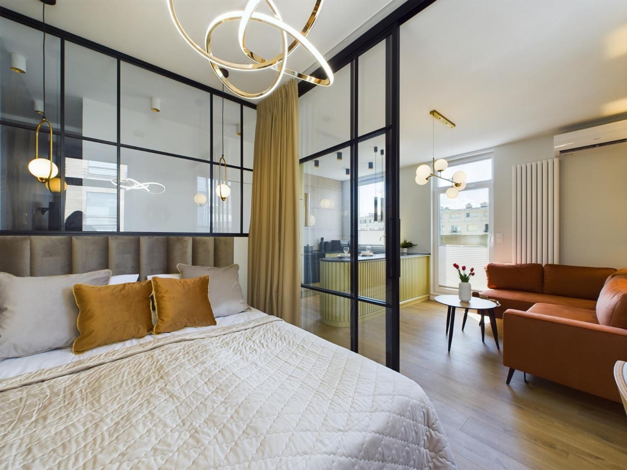 ורשה City Center Apartments Hoza By Noclegi Renters מראה חיצוני תמונה